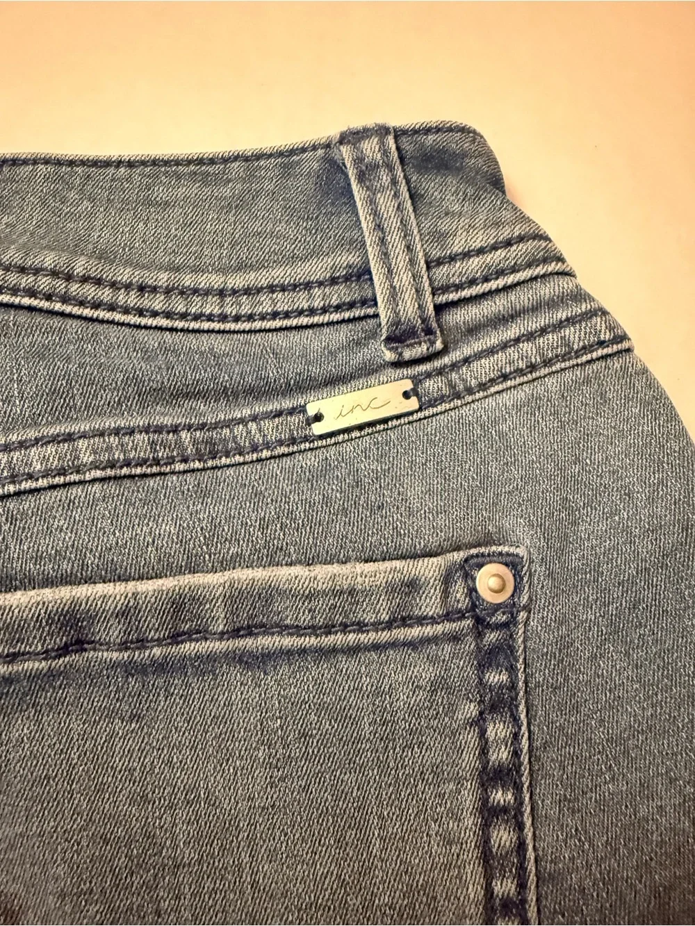 INC Women's Blue Denim Curvy Fit Mid Rise Cut-Off Shorts